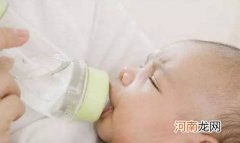 母乳豢养的婴儿也需补水