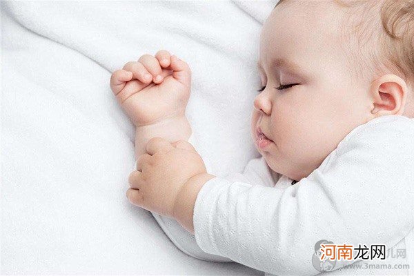 母乳喂养需要拍嗝吗 拍嗝是保护宝宝的关键不能少