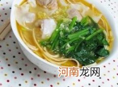 儿童食谱馄饨类：鲜虾馄饨汤面