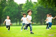 户外活动引发孩子的多种能力