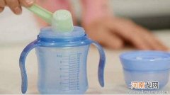 婴儿奶粉的正确冲调方法