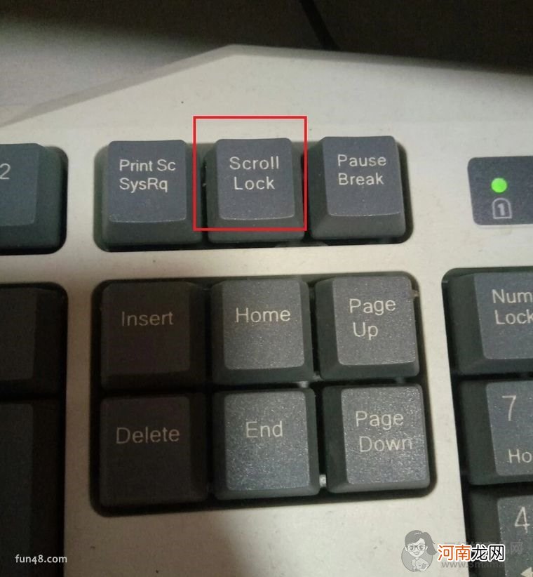 键盘上的三个灯如何处理