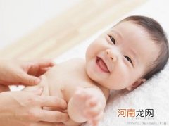 宝宝呵护：给宝宝抚触的5大益处