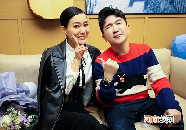 歌手2017第一期谭晶排名第几 另类演绎再见青春排名不理想