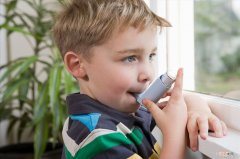 小儿哮喘会出现哪些明显症状