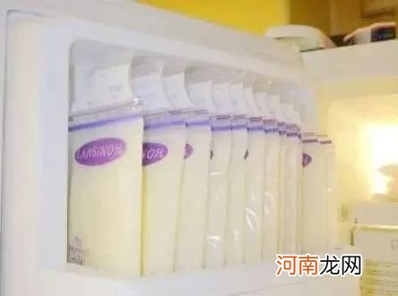 母乳沉淀变绿色怎么回事