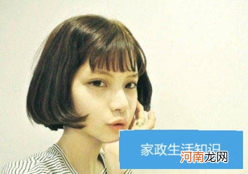 2019女生清新自然日系黑色短发造型 发尾往内弯更显香甜气质女人