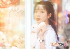 校园女生扎马尾辫有心计才出众 流行韓式女学生马尾辫扎法学习培训