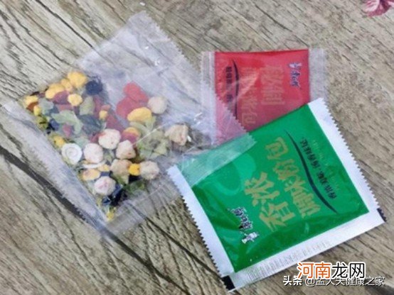 为你解惑有关方便面的传言 方便面 辟谣