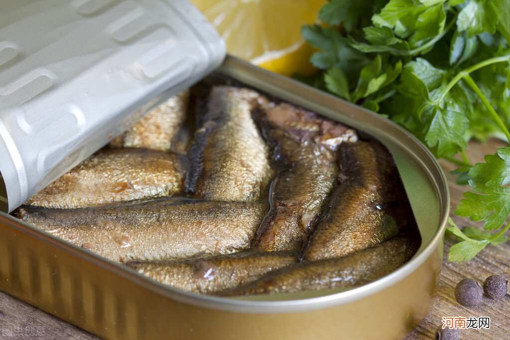 比臭豆腐臭20倍的鲱鱼罐头 鲱鱼罐头比臭豆腐臭吗