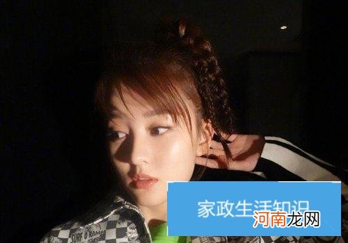 女生编头发无须很繁杂有创意才吸睛 手残党也可以hold住的新潮辫发