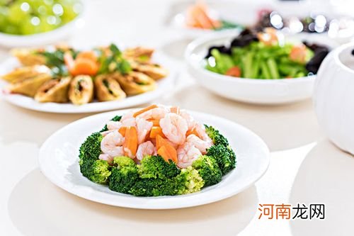 坐月子吃什么菜 坐月子其他饮食注意事项