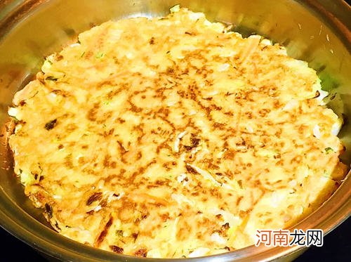 包菜胡萝卜鸡蛋煎饼