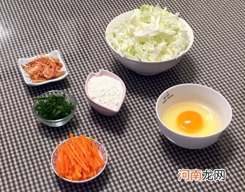 包菜胡萝卜鸡蛋煎饼