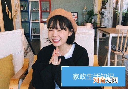 圆胖脸女学生最新款日系风短头发演绎 玩转清新自然时尚潮流做校园内卡哇伊美少女