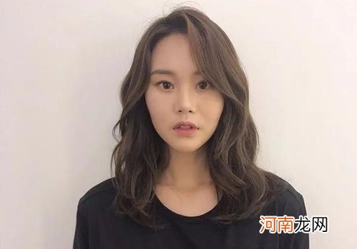 染什么颜色秀发显得人可爱 被染发后的女孩儿吸引了抵抗力为0