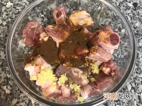 腐乳炸排骨的家常做法