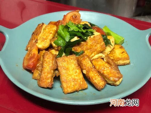 家常大葱煎豆腐