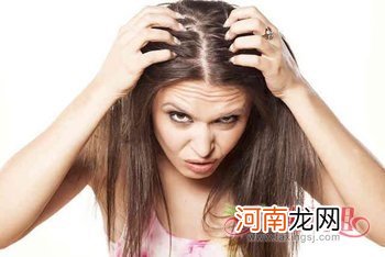 女人掉头发很厉害是什么原因 女士掉头发厉害的原因