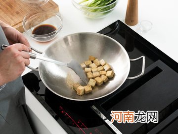 上海青炒豆腐