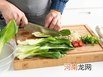 上海青炒豆腐