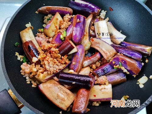 鱼香茄子简易的做法