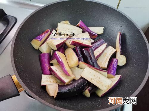 鱼香茄子简易的做法