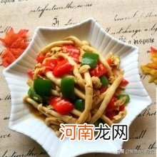 海鲜菇炒西红柿鸡蛋这么做 西红柿海鲜菇炒鸡蛋做法大全家常