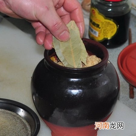 四川名菜:坛子肉
