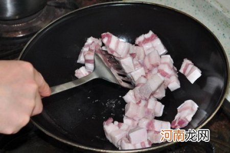 黑烧肉的做法