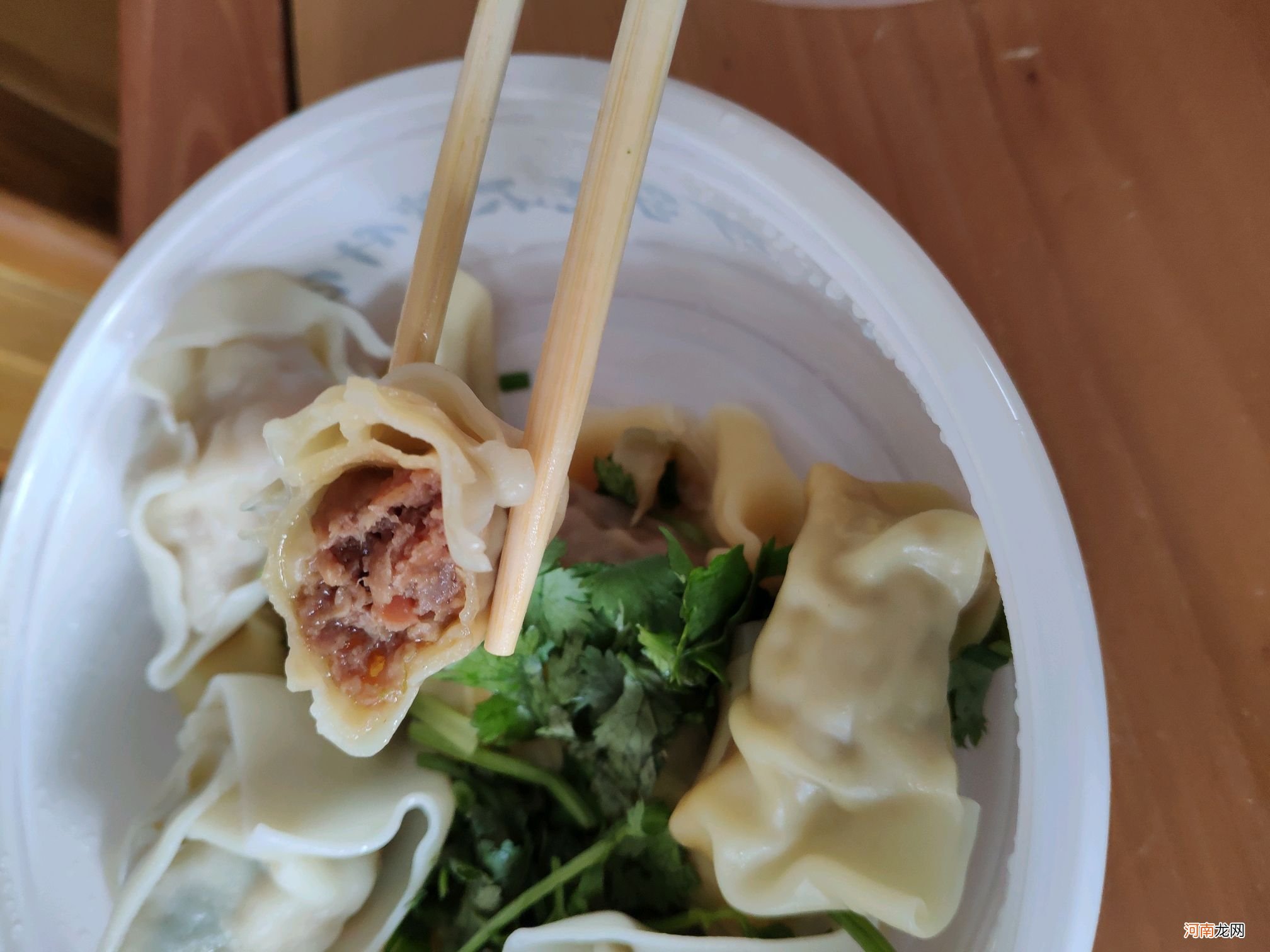 牛肉馄饨馅怎么做 馄饨的馅料怎么调制