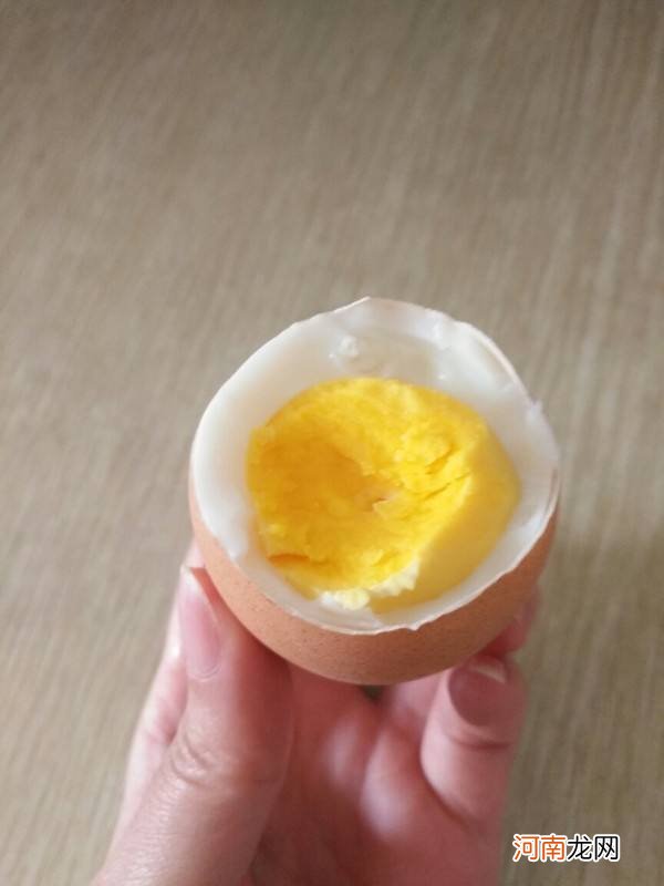 生鸡蛋煮多久能全熟 冷水煮鸡蛋水开后几分钟