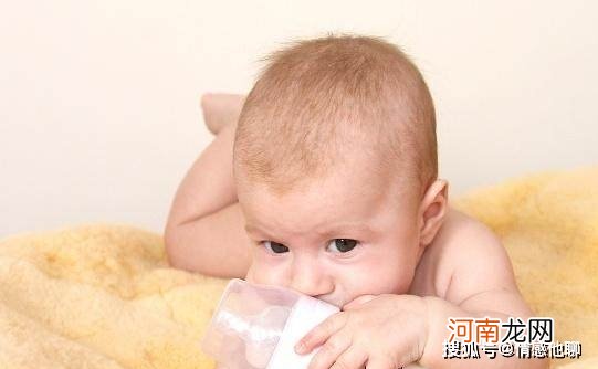 新生儿吃完奶吐奶怎么回事