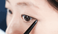 眼线笔怎么用 眼线液笔怎么画眼线