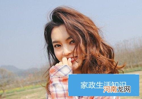 我居然不清楚！中发才是全能的头型 2019女生流行锁骨发设计方案真是太潮了