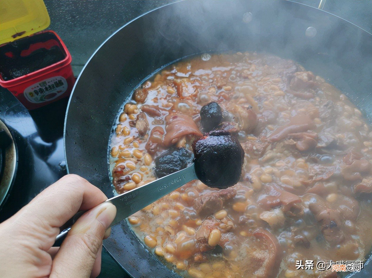 冬天多吃猪蹄 夏天吃猪蹄