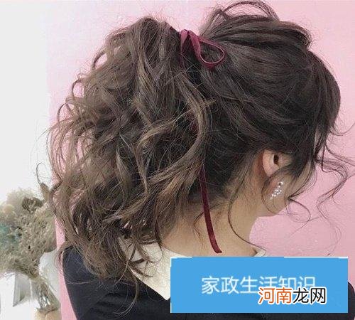 日系女生那么萌全靠头型撑场子 膨松感扎马尾辫的女孩儿给你好看