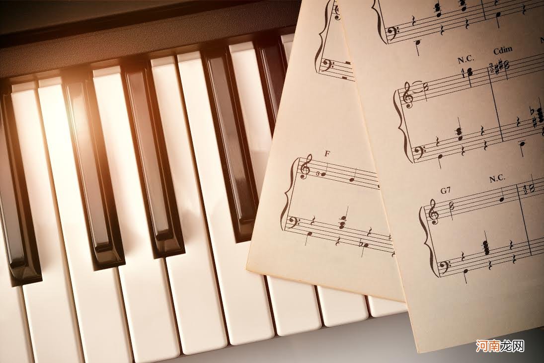 为什么每个钢琴初学者都应该学习音乐理论 学音乐为什么要学钢琴
