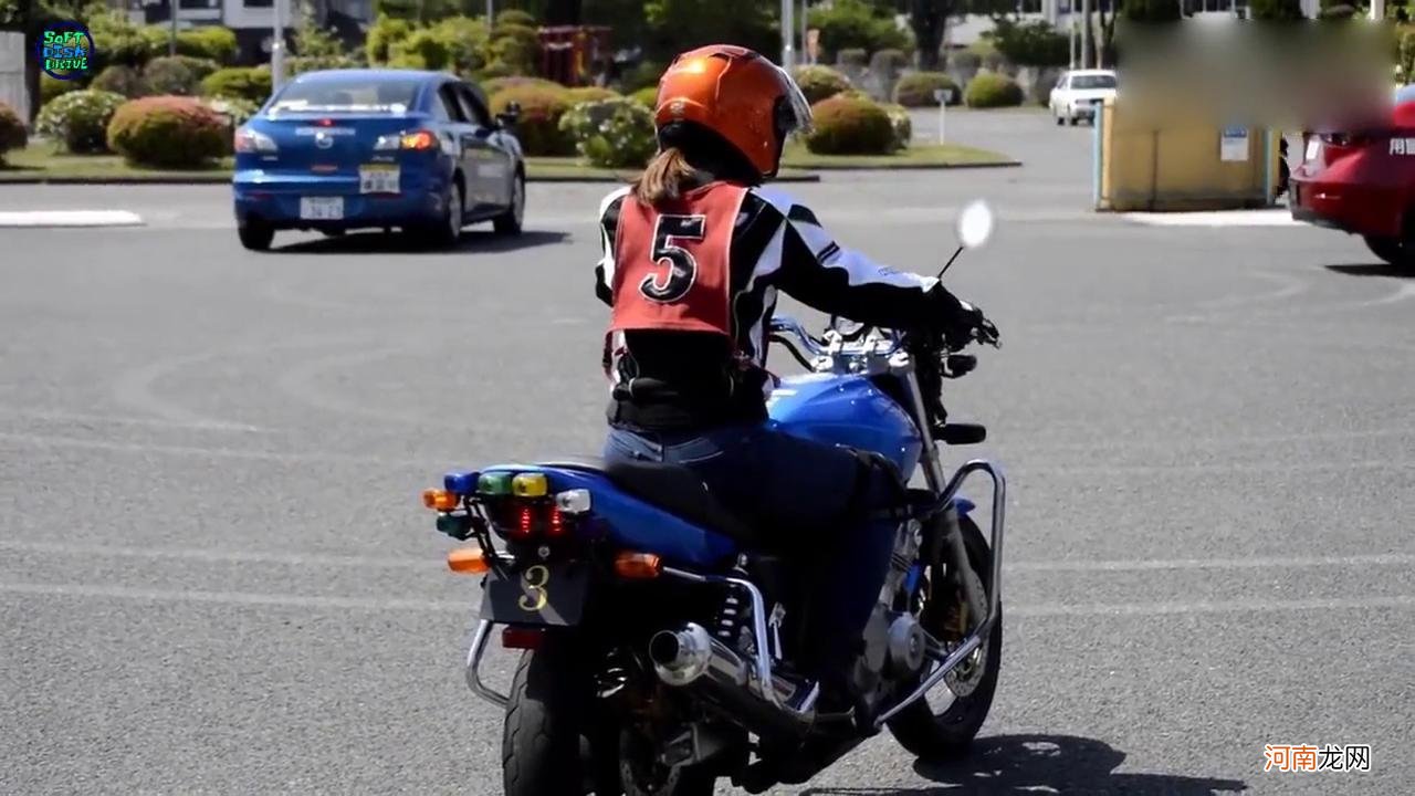 摩托车E牌考试流程与技巧 摩托车E照考试流程