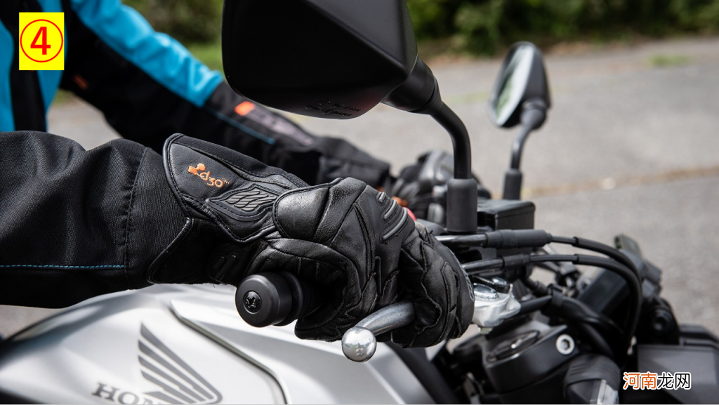 驾驶摩托车的正确刹车方法 摩托车如何正确刹车