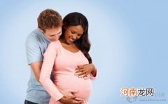 孕晚期行动不便 如何选择最佳姿势