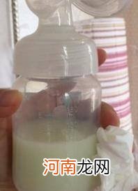 母乳黄的好还是白色好?