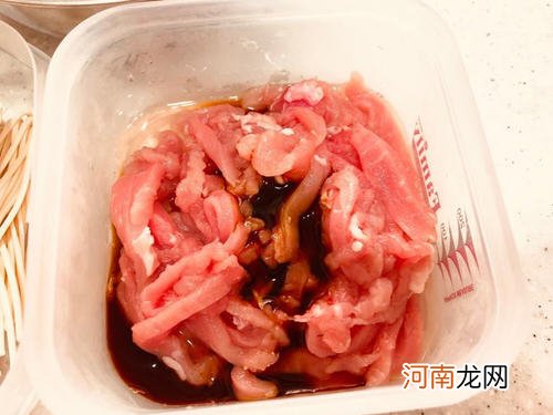 野菜肉丝鸡蛋炒面