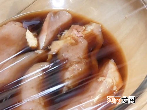 微波炉柚子醋酱油佐嫩鸡胸肉