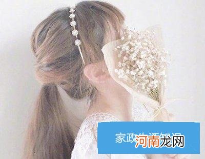 日系披肩发美少女扎马尾辫发饰辫发齐上阵 普遍扎发轻松玩出不一样的潮流时尚