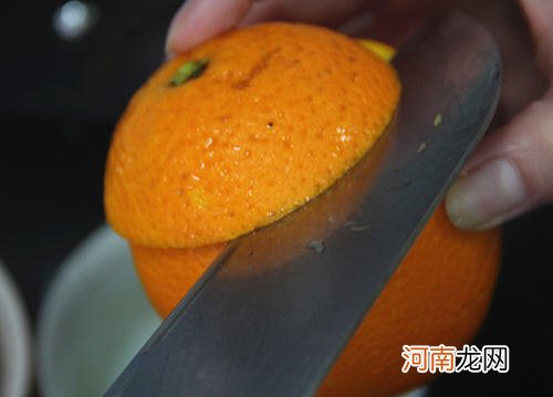 盐蒸橙子治咳嗽