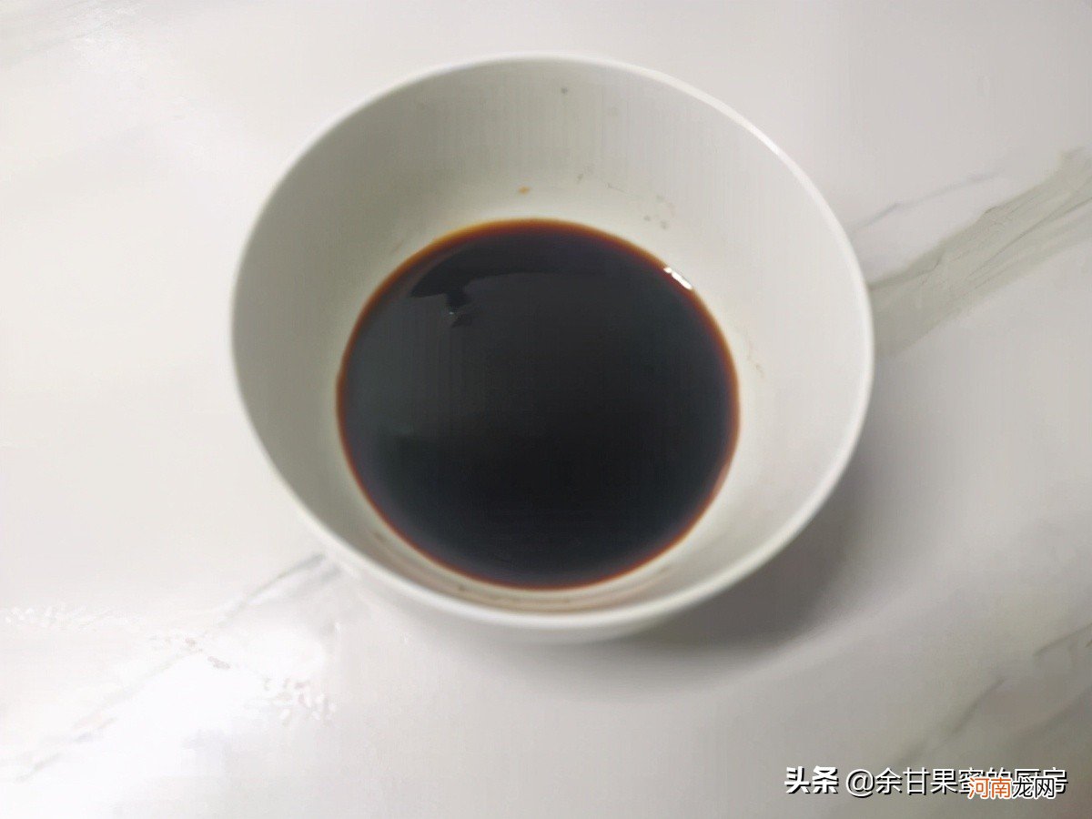 泡发时用开水或冷水 泡发时用冷水或热水