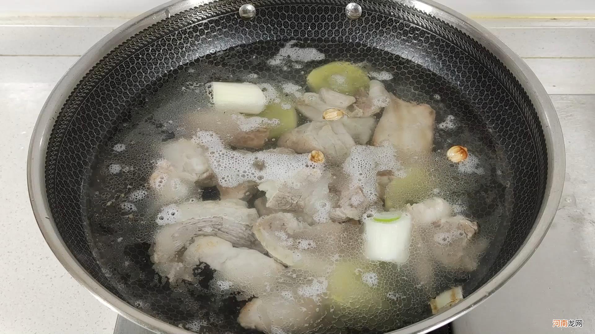 牛肉怎么炖才能软烂？牛肉怎么炖才能软烂？