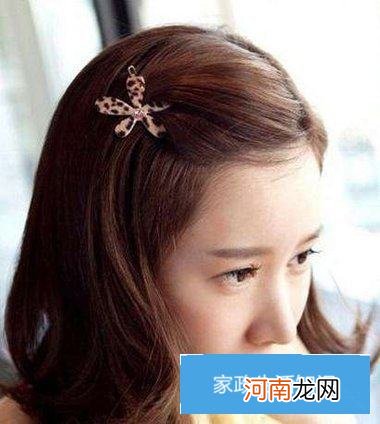 怎么把刘海向后梳漂亮還是蛮多变的 韩式刘海梳上来用到的发饰