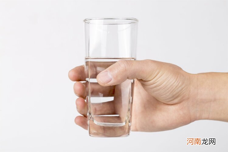 与长期喝白开水的人相比，长期喝白开水的人和长期喝白开水的人相比